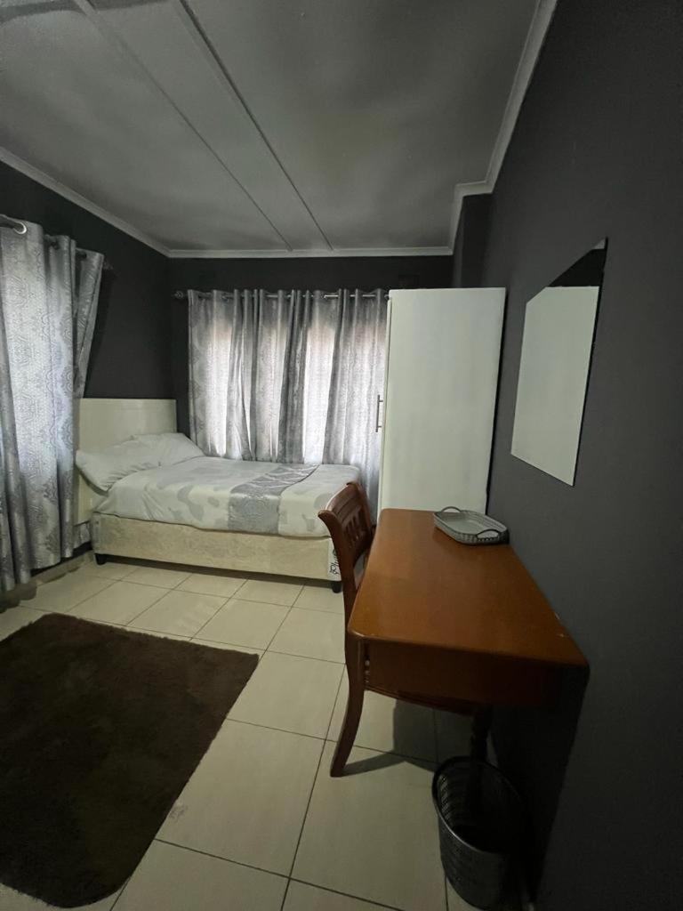 Golden Bamboo Hotel Nyanda Kültér fotó