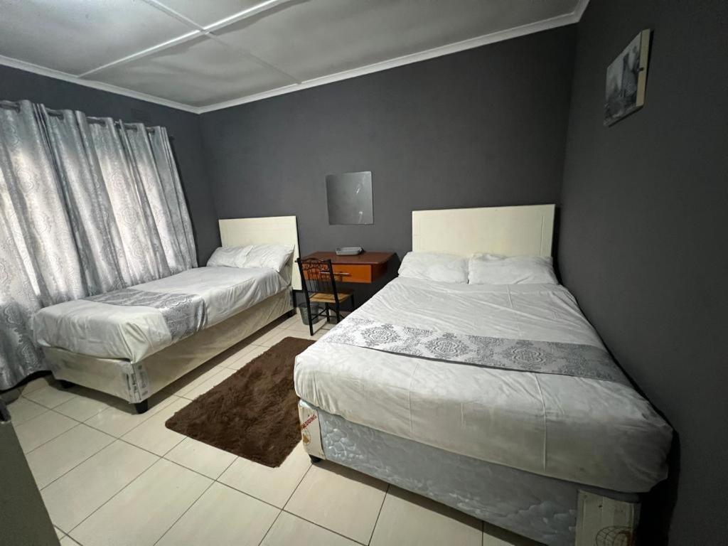 Golden Bamboo Hotel Nyanda Kültér fotó